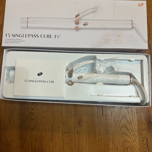 T3 SinglePass Curl 1 1/4” Professionsl Curling Iron - Picture 8 of 9